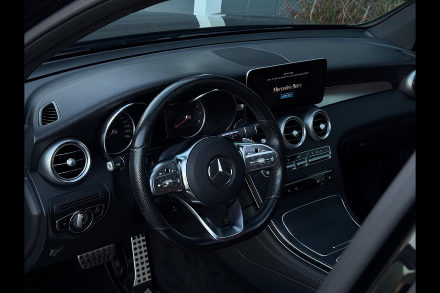 Mercedes-Benz GLC 300e 4MATIC AMG FULL PANO|LEDER|NAVI|LED