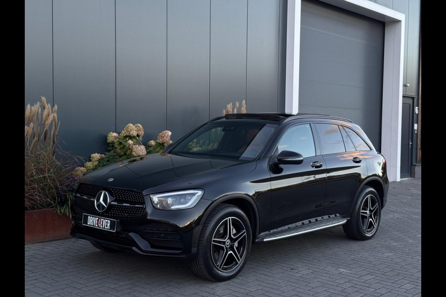Mercedes-Benz GLC 300e 4MATIC AMG FULL PANO|LEDER|NAVI|LED
