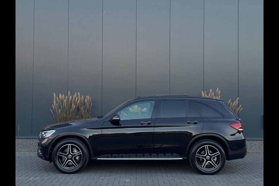 Mercedes-Benz GLC 300e 4MATIC AMG FULL PANO|LEDER|NAVI|LED