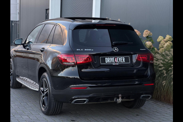 Mercedes-Benz GLC 300e 4MATIC AMG FULL PANO|LEDER|NAVI|LED