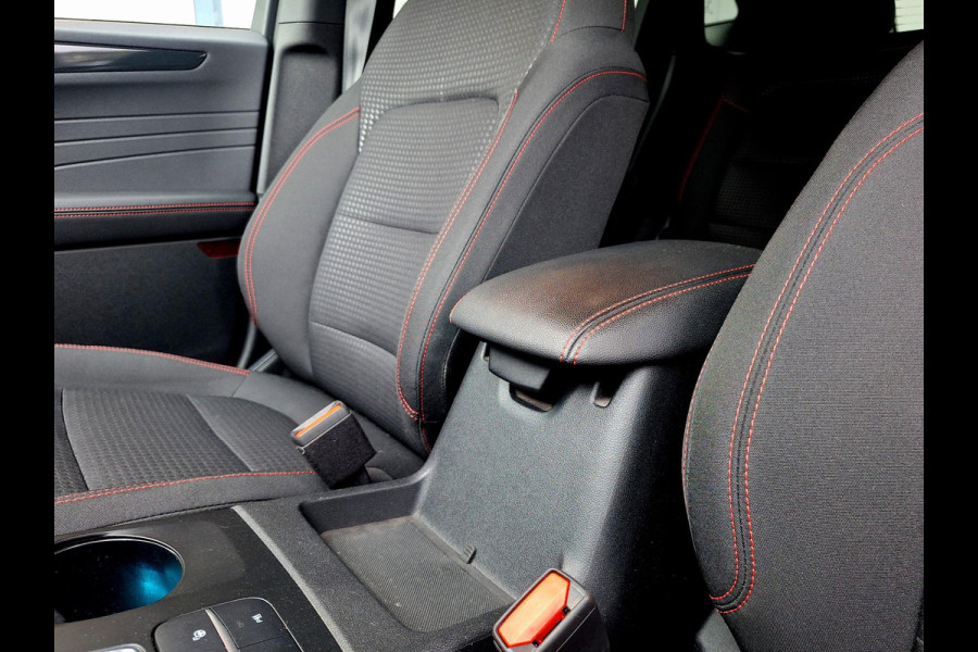 Ford Kuga 2.5 PHEV ST-Line | SOH: nnb   | Trekhaak 1500kg | Climate | Navi | Adaptive CC |