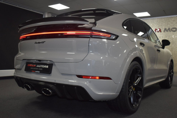 Porsche Cayenne Coupé 3.0 E-Hybrid TURBO GT 470pk | BIJRIJDERSDISPLAY | SPORTUITLAAT | PANODAK