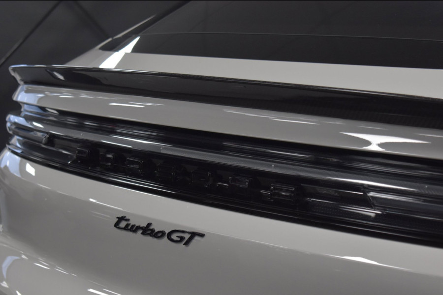 Porsche Cayenne Coupé 3.0 E-Hybrid TURBO GT 470pk | BIJRIJDERSDISPLAY | SPORTUITLAAT | PANODAK