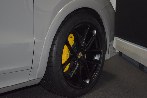 Porsche Cayenne Coupé 3.0 E-Hybrid TURBO GT 470pk | BIJRIJDERSDISPLAY | SPORTUITLAAT | PANODAK