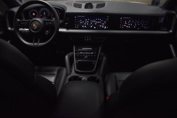 Porsche Cayenne Coupé 3.0 E-Hybrid TURBO GT 470pk | BIJRIJDERSDISPLAY | SPORTUITLAAT | PANODAK