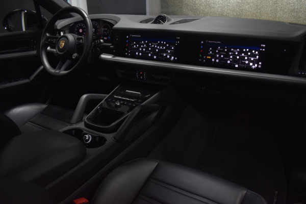 Porsche Cayenne Coupé 3.0 E-Hybrid TURBO GT 470pk | BIJRIJDERSDISPLAY | SPORTUITLAAT | PANODAK