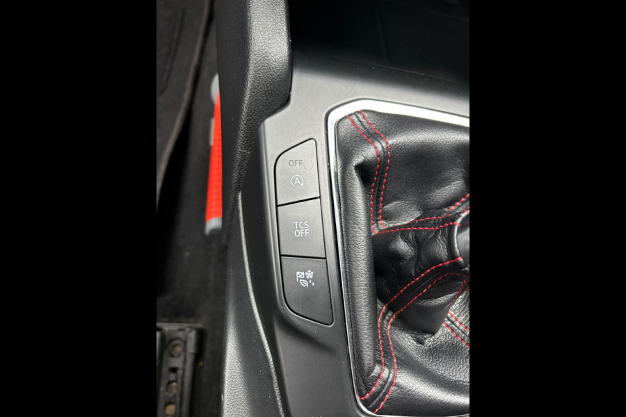 Ford FOCUS Wagon 1.0 EcoBoost ST Line Business STOELVER|TREKHAAK|NAVI|PDC|NWE APK