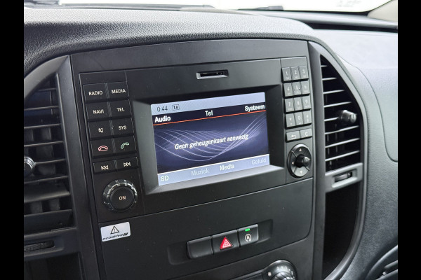 Mercedes-Benz Vito 110CDI Extra Lang *OPRIJ-PLAAT* 3-Pers.Camera Airco Bluetooth Licht-/regensensor Betonplex Vloer Wandbetimmering Sidebars Euro 6 Origineel Nederlandse Auto