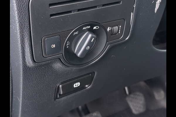 Mercedes-Benz Vito 110CDI Extra Lang *OPRIJ-PLAAT* 3-Pers.Camera Airco Bluetooth Licht-/regensensor Betonplex Vloer Wandbetimmering Sidebars Euro 6 Origineel Nederlandse Auto