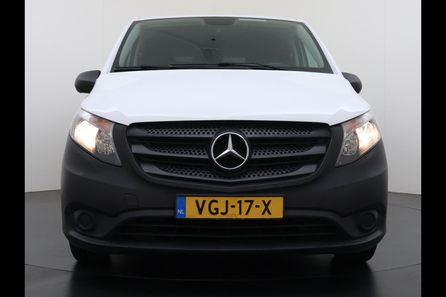 Mercedes-Benz Vito 110CDI Extra Lang *OPRIJ-PLAAT* 3-Pers.Camera Airco Bluetooth Licht-/regensensor Betonplex Vloer Wandbetimmering Sidebars Euro 6 Origineel Nederlandse Auto