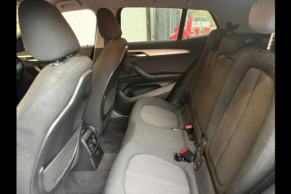 BMW X2 1.8 HIGH EXECUTIVE AUT/STOELVERW/NAV/CAMERA