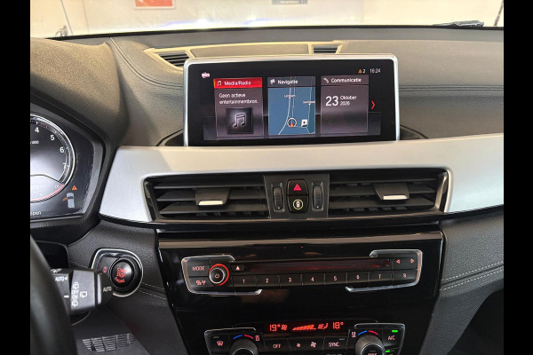 BMW X2 1.8 HIGH EXECUTIVE AUT/STOELVERW/NAV/CAMERA