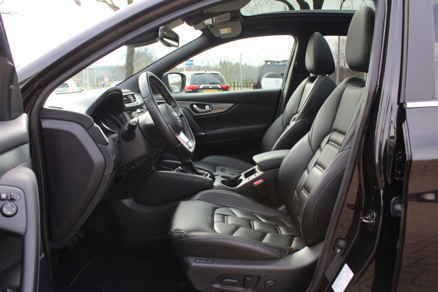 Nissan QASHQAI 1.2 Tekna + / Trekhaak / Panoramadak / 360Camera / Leder / Bose / Keyless / 19'' / Stoelverwarming / Dodehoek / DAB / Cruise Control