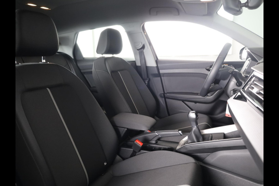 Audi A1 Sportback 25 TFSI Advanced edition 95pk | Autom. airconditioning 2 zones |  17 inch Lichtmetalen velgen | Apple Carplay/Android Auto