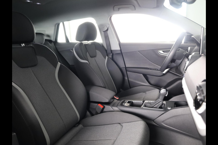 Audi Q2 35 TFSI Advanced edition 150pk | Private lease vanaf € 717,- per maand | Adaptieve cruise controle | Parkeercamera | 17 inch  Lichtmetalen velgen | Verlengde garantie