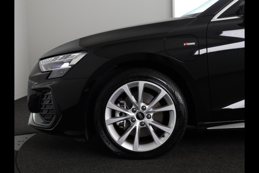 Audi A3 Sportback 40 TFSI e S edition 204pk | Panoramadak | 17 inch lichtmetalen velgen | Sonos Audio | Adaptive cruise controle | |Verlengde garantie