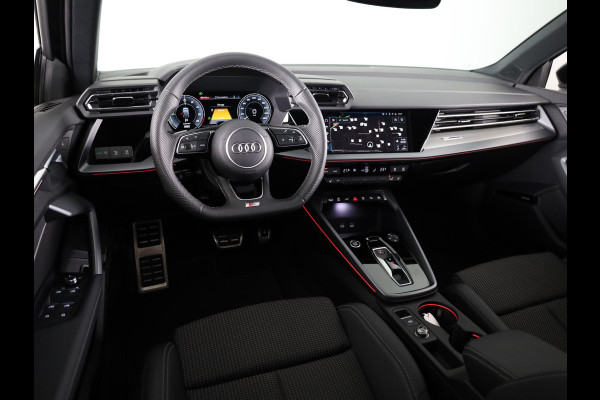 Audi A3 Sportback 40 TFSI e S edition 204pk | Panoramadak | 17 inch lichtmetalen velgen | Sonos Audio | Adaptive cruise controle | |Verlengde garantie