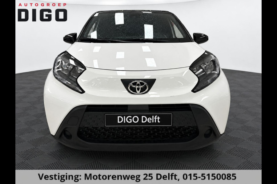 Toyota Aygo X 1.0 VVT-i PLAY BLACK & WHITE GARANTIE 2032! CARPLAY NAVI. ADAPTIVE CRUISE.AIRCO