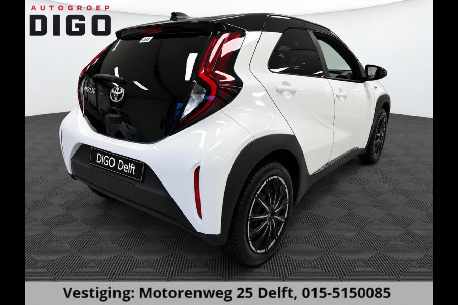 Toyota Aygo X 1.0 VVT-i PLAY BLACK & WHITE GARANTIE 2032! CARPLAY NAVI. ADAPTIVE CRUISE.AIRCO
