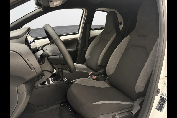 Toyota Aygo X 1.0 VVT-i PLAY BLACK & WHITE GARANTIE 2032! CARPLAY NAVI. ADAPTIVE CRUISE.AIRCO
