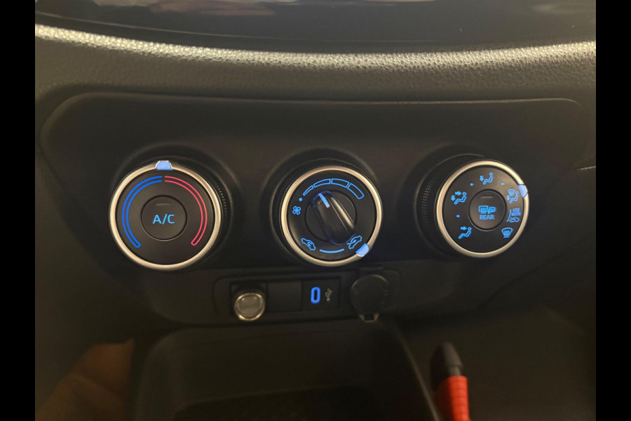 Toyota Aygo X 1.0 VVT-i PLAY BLACK & WHITE GARANTIE 2032! CARPLAY NAVI. ADAPTIVE CRUISE.AIRCO