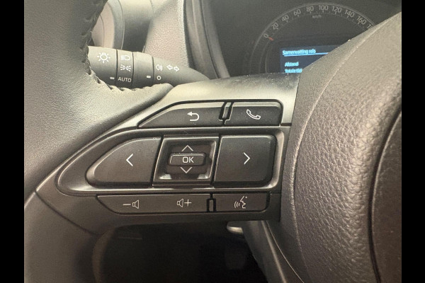 Toyota Aygo X 1.0 VVT-i PLAY BLACK & WHITE GARANTIE 2032! CARPLAY NAVI. ADAPTIVE CRUISE.AIRCO