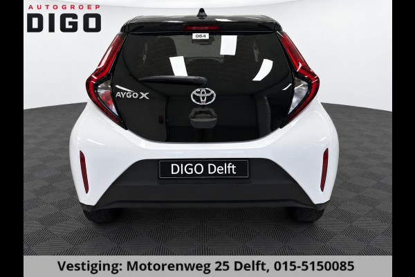 Toyota Aygo X 1.0 VVT-i PLAY BLACK & WHITE GARANTIE 2032! CARPLAY NAVI. ADAPTIVE CRUISE.AIRCO