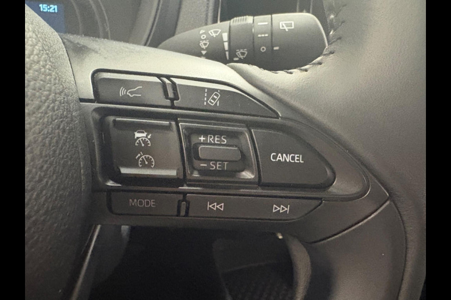 Toyota Aygo X 1.0 VVT-i PLAY BLACK & WHITE GARANTIE 2032! CARPLAY NAVI. ADAPTIVE CRUISE.AIRCO