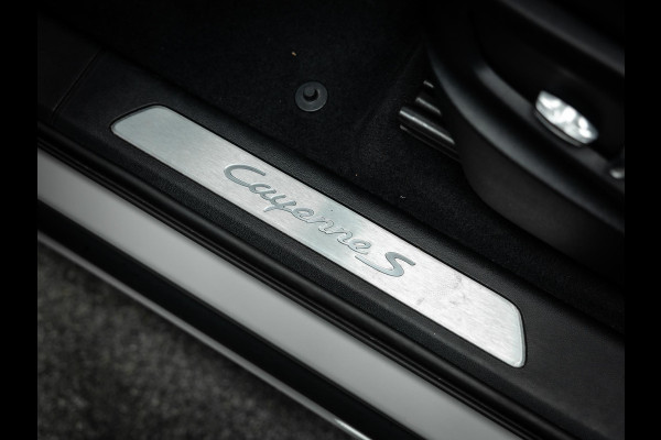Porsche Cayenne 2.9 S Kreid grijze Cayenne S met Carbonpack, GT wielen, diamondbrakes unieke uitvoering