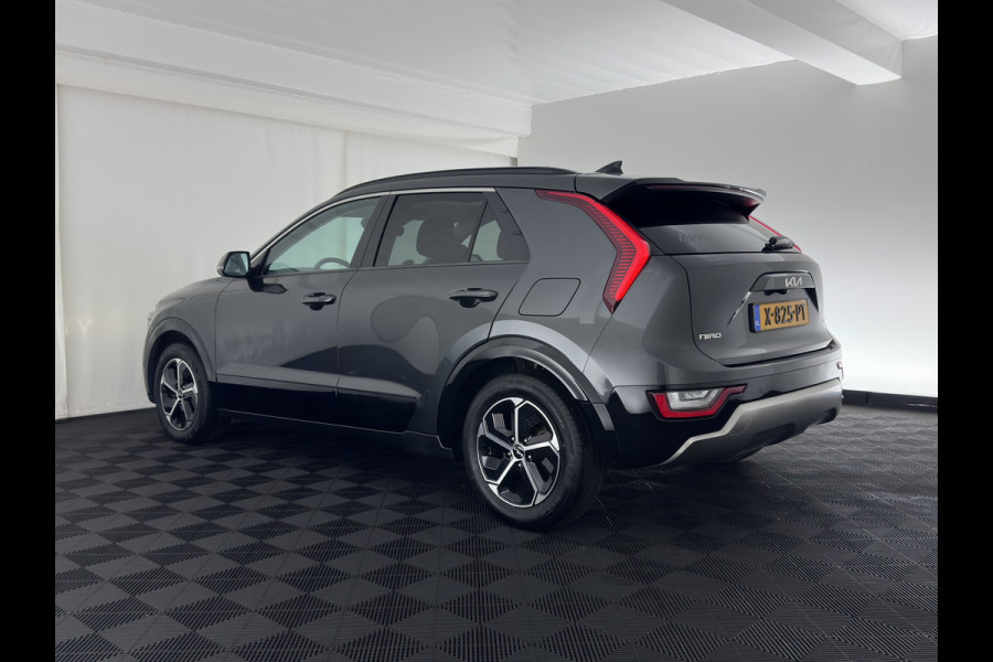 Kia Niro 1.6 GDi Hybrid DynamicPlusLine (INCL.BTW) Aut. *PANO | LEATHER | DIGI-COCKPIT | NAVI-FULLMAP | DAB | ADAPTIVE-CRUISE | CAMERA | HEATED-COMFORTSEATS | KEYLESS | PRIVACYGLASS | SHIFTPADDLES | CARPLAY |  HEAD-UP | ...