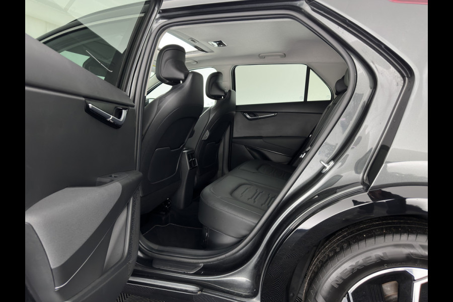 Kia Niro 1.6 GDi Hybrid DynamicPlusLine (INCL.BTW) Aut. *PANO | LEATHER | DIGI-COCKPIT | NAVI-FULLMAP | DAB | ADAPTIVE-CRUISE | CAMERA | HEATED-COMFORTSEATS | KEYLESS | PRIVACYGLASS | SHIFTPADDLES | CARPLAY |  HEAD-UP | ...