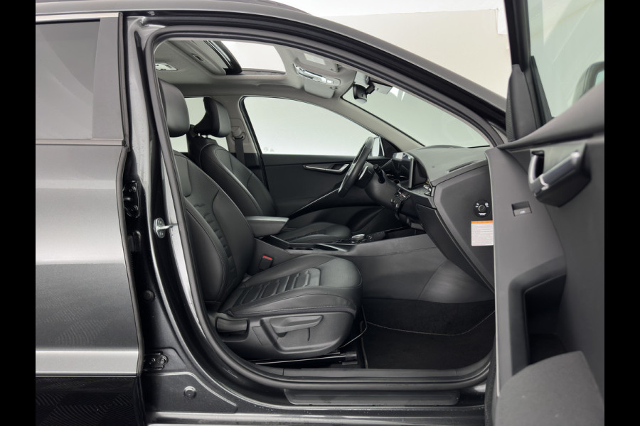 Kia Niro 1.6 GDi Hybrid DynamicPlusLine (INCL.BTW) Aut. *PANO | LEATHER | DIGI-COCKPIT | NAVI-FULLMAP | DAB | ADAPTIVE-CRUISE | CAMERA | HEATED-COMFORTSEATS | KEYLESS | PRIVACYGLASS | SHIFTPADDLES | CARPLAY |  HEAD-UP | ...