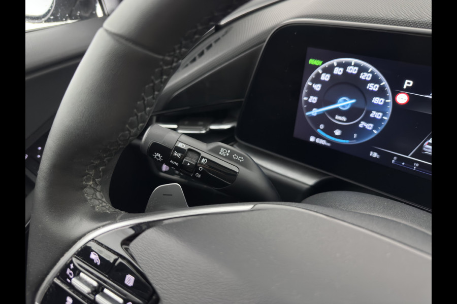 Kia Niro 1.6 GDi Hybrid DynamicPlusLine (INCL.BTW) Aut. *PANO | LEATHER | DIGI-COCKPIT | NAVI-FULLMAP | DAB | ADAPTIVE-CRUISE | CAMERA | HEATED-COMFORTSEATS | KEYLESS | PRIVACYGLASS | SHIFTPADDLES | CARPLAY |  HEAD-UP | ...