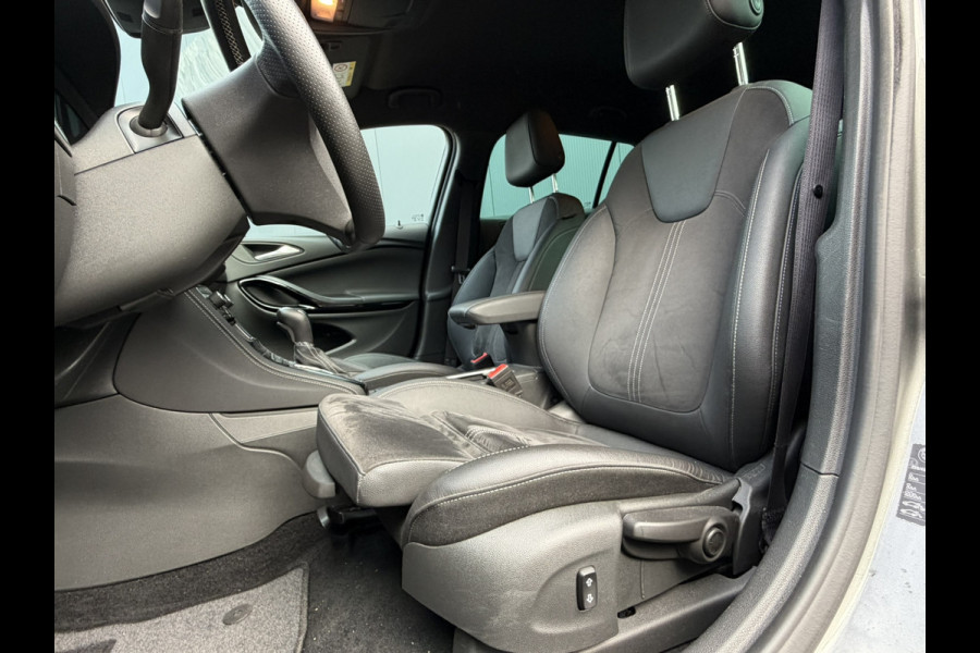 Opel Astra Sports Tourer 1.4 Ultimate | Automaat | Trekhaak | Camera | AGR | Stoelverwarming V+A | Apple Carplay/Android Auto | Meer foto's volgen