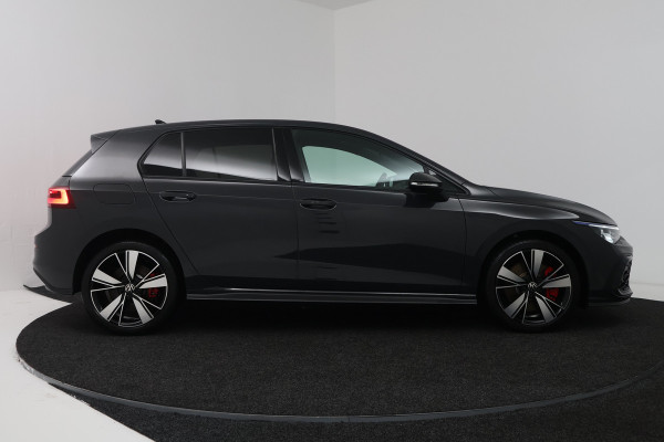 Volkswagen Golf 1.4 eHybrid GTE (MATRIX, STOEL/STUUR VERWARMING, CAMERA, HUD-DISPLAY)