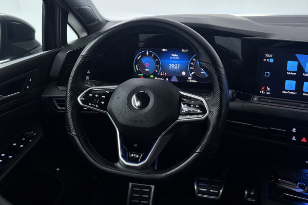 Volkswagen Golf 1.4 eHybrid GTE (MATRIX, STOEL/STUUR VERWARMING, CAMERA, HUD-DISPLAY)