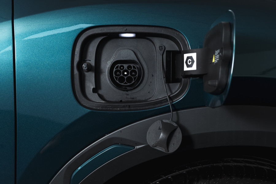 BYD ATTO 2 1.5 DM-i Boost | Panodak | Dig. Cockpit | Adapt. Cruise | Stoel-+Stuurverw. | PDC | 360 Camera | NAV + Carplay / Android | ECC | LM 17" | 1019