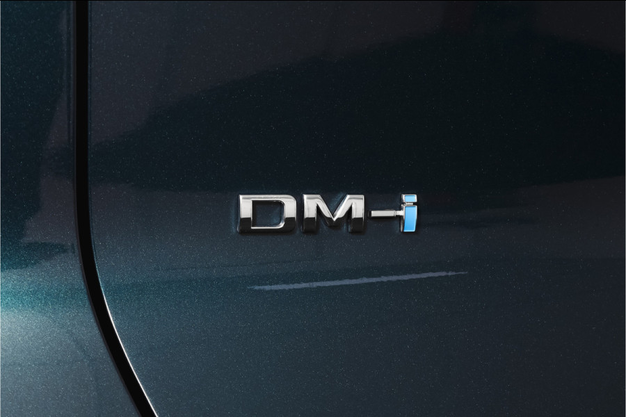 BYD ATTO 2 1.5 DM-i Boost | Panodak | Dig. Cockpit | Adapt. Cruise | Stoel-+Stuurverw. | PDC | 360 Camera | NAV + Carplay / Android | ECC | LM 17" | 1019