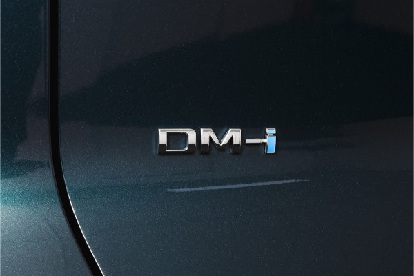 BYD ATTO 2 1.5 DM-i Boost | Panodak | Dig. Cockpit | Adapt. Cruise | Stoel-+Stuurverw. | PDC | 360 Camera | NAV + Carplay / Android | ECC | LM 17" | 1019