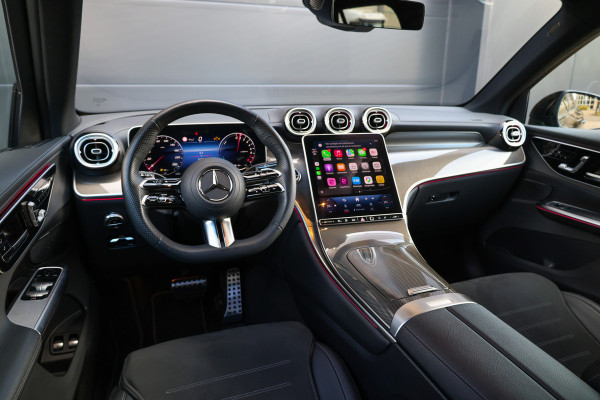 Mercedes-Benz GLC 300e 4MATIC AMG Line | MEMORY | ELEK TREKHAAK | KEYLESS | CARBON | SFEERVERLICHTING |