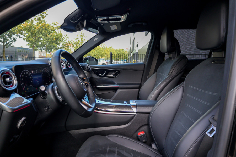 Mercedes-Benz GLC 300e 4MATIC AMG Line | MEMORY | ELEK TREKHAAK | KEYLESS | CARBON | SFEERVERLICHTING |