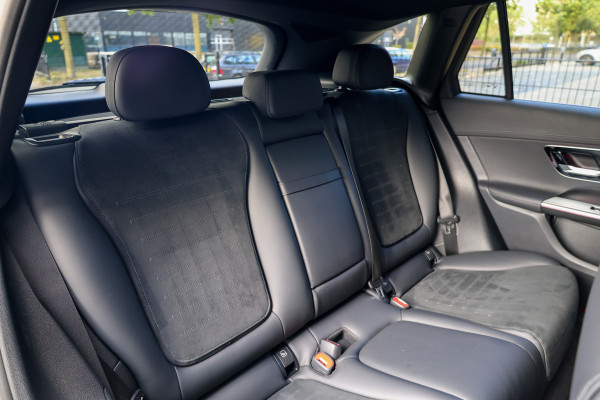 Mercedes-Benz GLC 300e 4MATIC AMG Line | MEMORY | ELEK TREKHAAK | KEYLESS | CARBON | SFEERVERLICHTING |