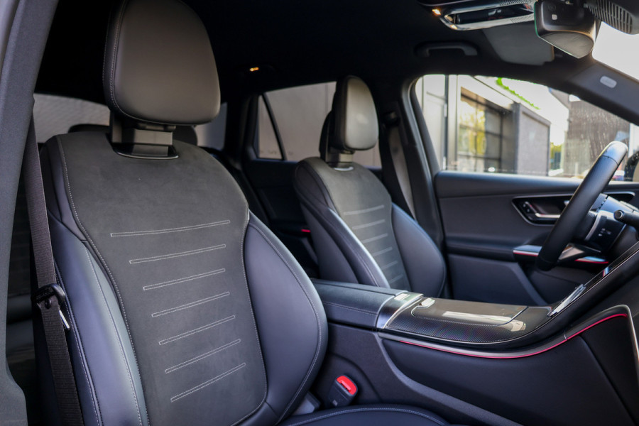 Mercedes-Benz GLC 300e 4MATIC AMG Line | MEMORY | ELEK TREKHAAK | KEYLESS | CARBON | SFEERVERLICHTING |