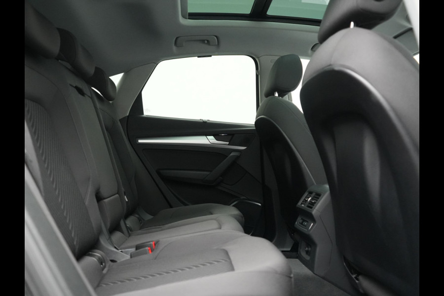 Audi Q5 Sportback 50 TFSI e Advanced edition PHEV 300pk Dealer O.H | SOH 94% | Panodak | Camera | Sportstoelen Verwarmd | Cruise Control | Navigatie | DAB | Virtual | 20"L.M | Plug In Hybrid |