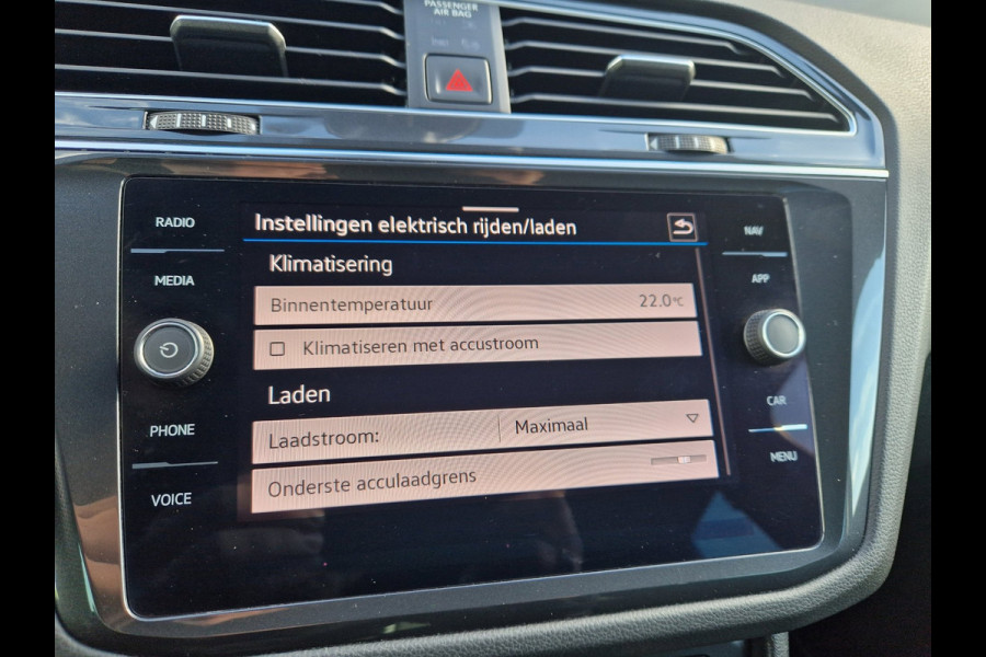 Volkswagen Tiguan 1.4 TSI PHEV 245Pk 3x R-Line /Pano/ACC/Winterpakket