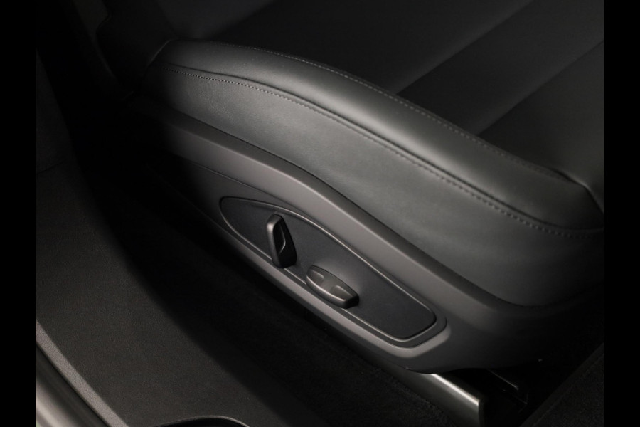 Audi e-tron GT e-tron GT 504pk | Private lease vanaf € 1.584,- per maand |  B&O | Lederen bekleding | Elektrische verstelbare voorstoelen met geheugen | Panoramadak | Audi Exclusive kleur