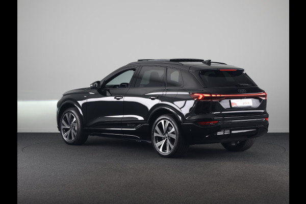 Audi Q6 e-tron S edition performance 100 kWh 306 pk | SOH 99,50% | Verlengde garantie | Navigatie | Warmetepomp | Panoramadak | Trekhaak (wegklapbaar) | Lederen bekleding | B&O Soundsystem | Rondomzicht camera | Head-up display | S-Line |