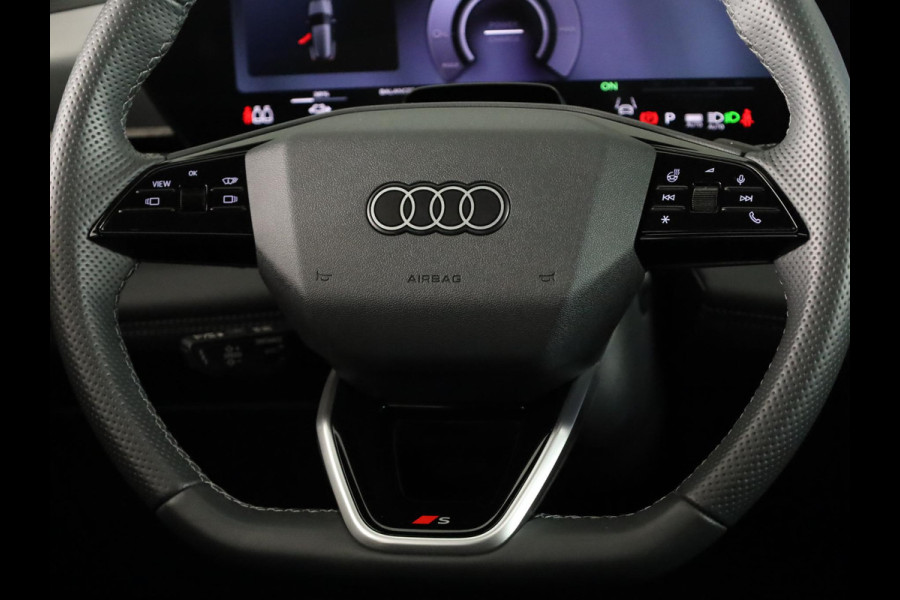 Audi Q6 e-tron S edition performance 100 kWh 306 pk | SOH 99,50% | Verlengde garantie | Navigatie | Warmetepomp | Panoramadak | Trekhaak (wegklapbaar) | Lederen bekleding | B&O Soundsystem | Rondomzicht camera | Head-up display | S-Line |
