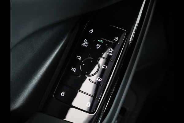 Audi Q6 e-tron S edition performance 100 kWh 306 pk | SOH 99,50% | Verlengde garantie | Navigatie | Warmetepomp | Panoramadak | Trekhaak (wegklapbaar) | Lederen bekleding | B&O Soundsystem | Rondomzicht camera | Head-up display | S-Line |