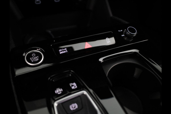 Audi Q6 Sportback e-tron Advanced edition 83 kWh 252 pk | Private lease vanaf € 998,- per maand | Verlengde garantie | Navigatie | Warmtepomp | Panoramadak | Parkeersensoren (Park assist) | Rondomzicht camera | Stoelverwarming v/a |